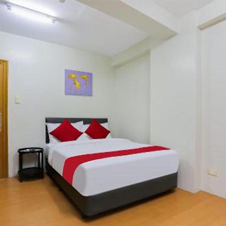 OYO 190 Anglo Residences Cidade Quezon Exterior foto