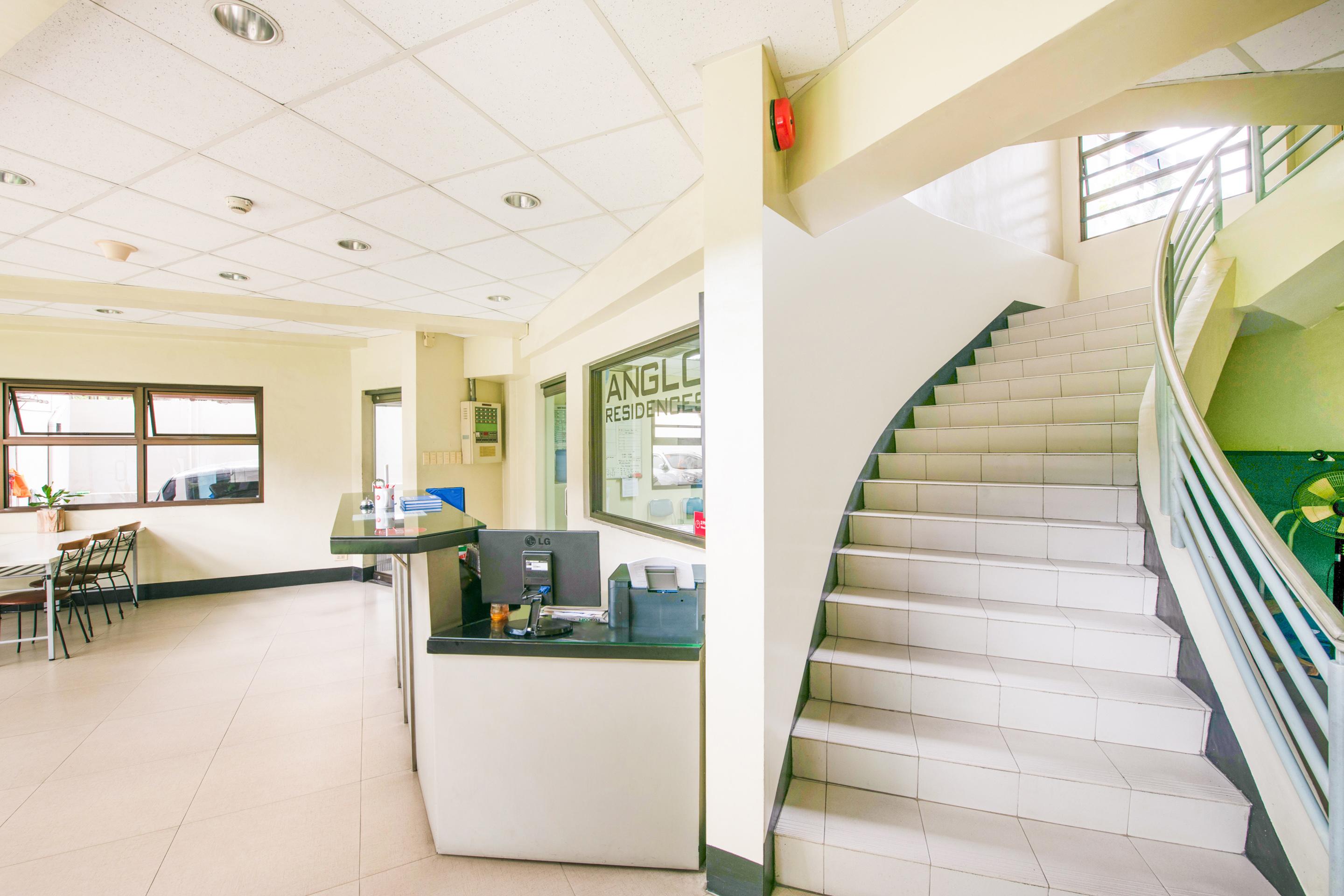 OYO 190 Anglo Residences Cidade Quezon Exterior foto