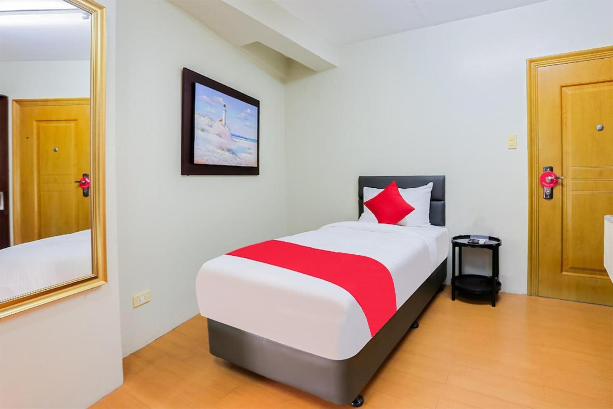 OYO 190 Anglo Residences Cidade Quezon Exterior foto